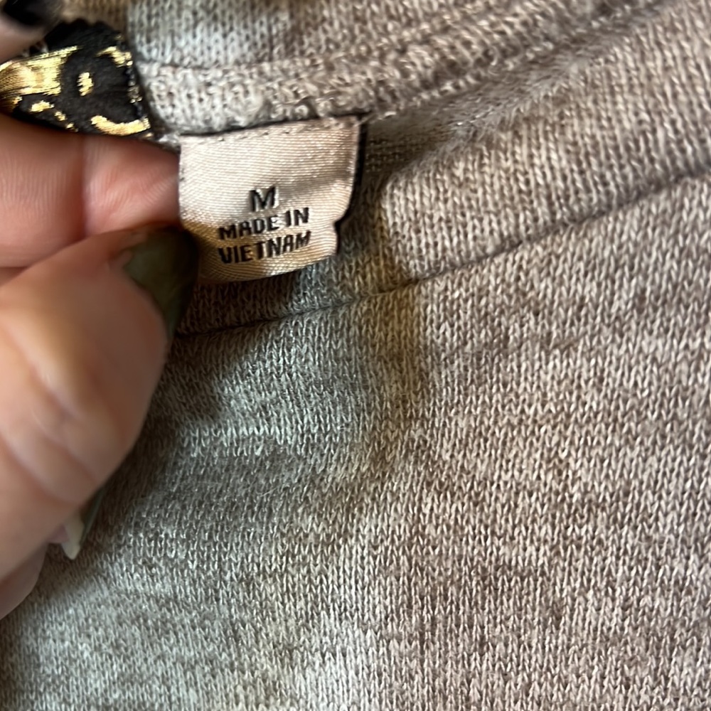Gray tunic - Picture 3 of 3